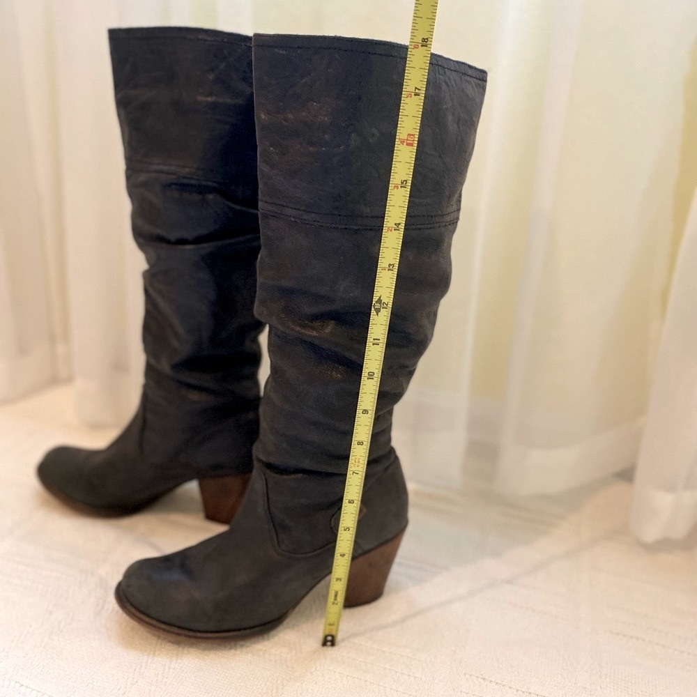 ❣️ Spanish Leather & Wood Heeled Boots | 39 (9) - Picture 6 of 10